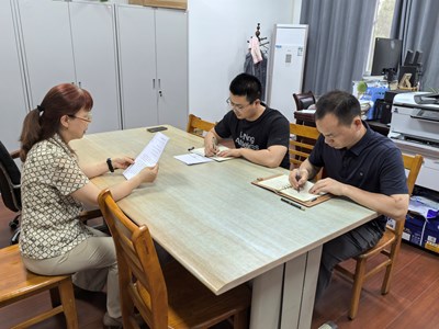 紀(jì)委辦支部組織學(xué)習(xí)近平總書記在河南考察時的重要講話精神